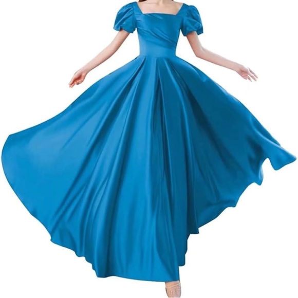 Dresses & Skirts - Beautiful wedding guest dress
